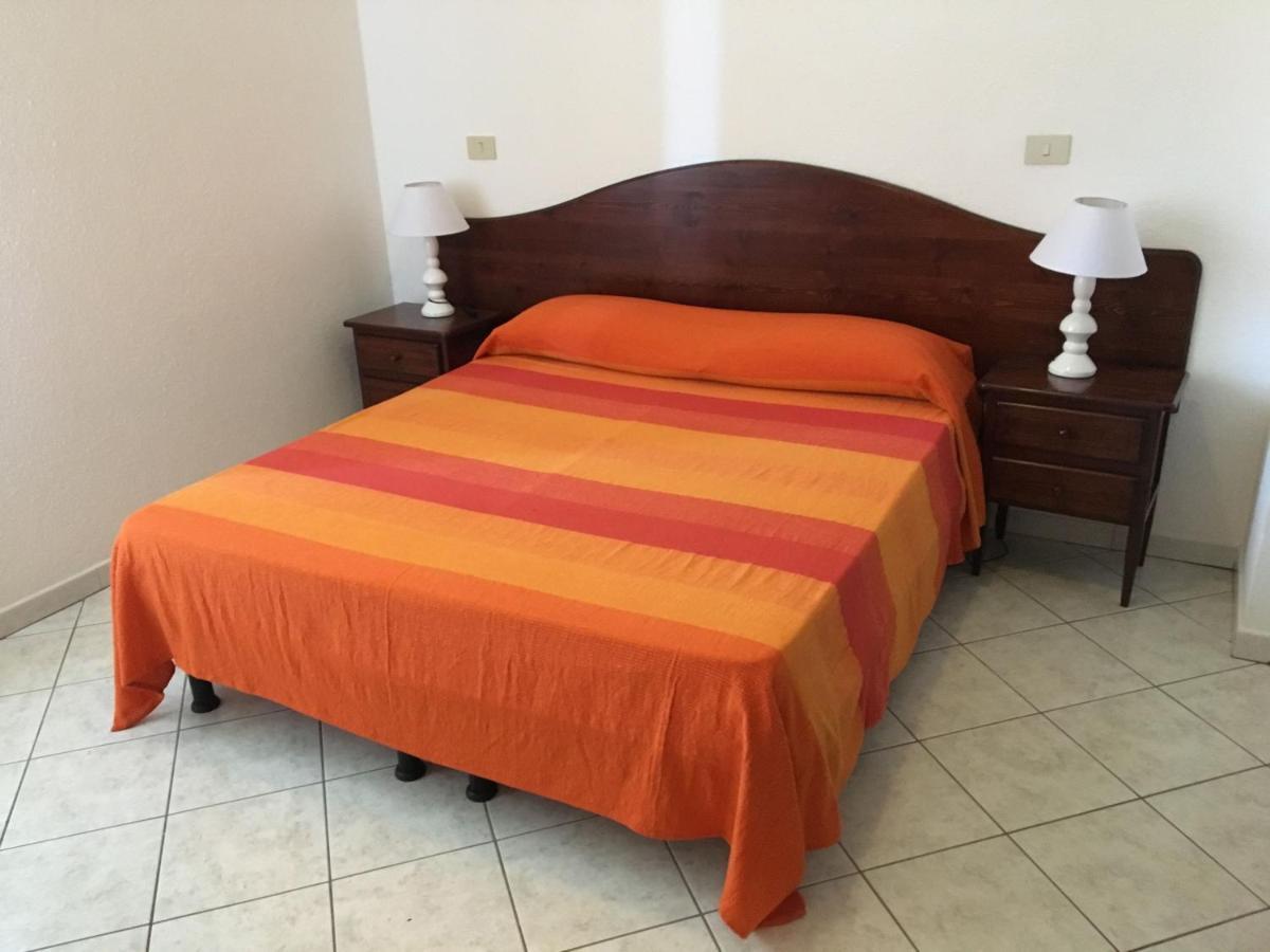 Aparthotel Su Petrosu Orosei Exterior foto